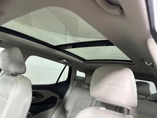 2023 White Frost Tricoat GMC Terrain Denali AWD SUV