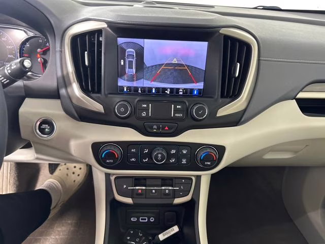 2023 White Frost Tricoat GMC Terrain Denali AWD SUV