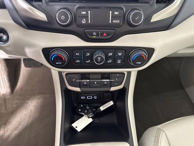 2023 White Frost Tricoat GMC Terrain Denali AWD SUV