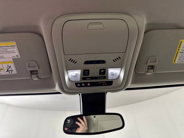2023 White Frost Tricoat GMC Terrain Denali AWD SUV