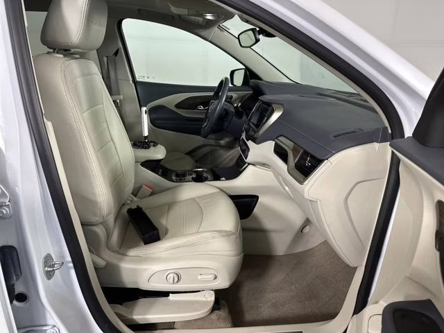 2023 White Frost Tricoat GMC Terrain Denali AWD SUV