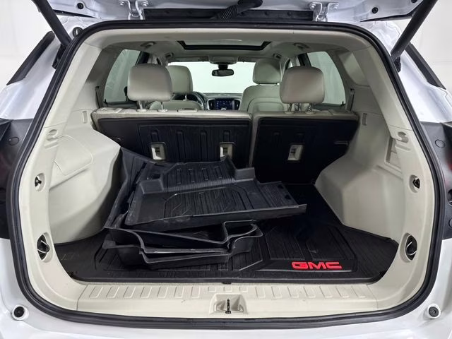 2023 White Frost Tricoat GMC Terrain Denali AWD SUV