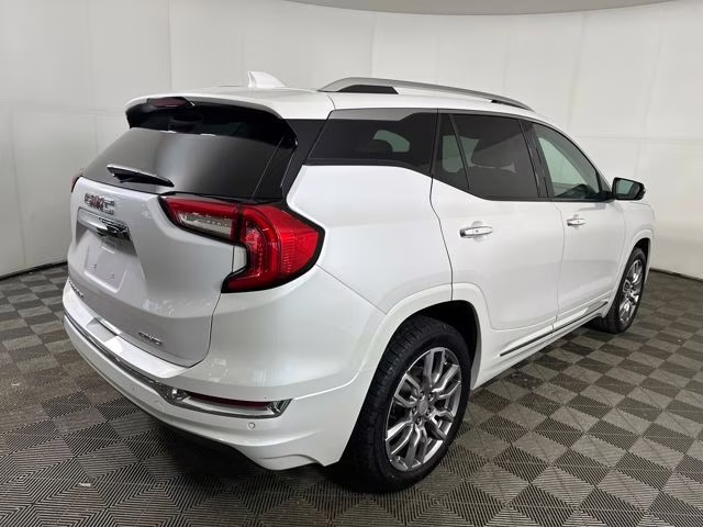 2023 White Frost Tricoat GMC Terrain Denali AWD SUV