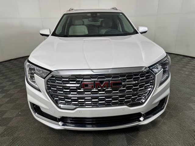 2023 White Frost Tricoat GMC Terrain Denali AWD SUV
