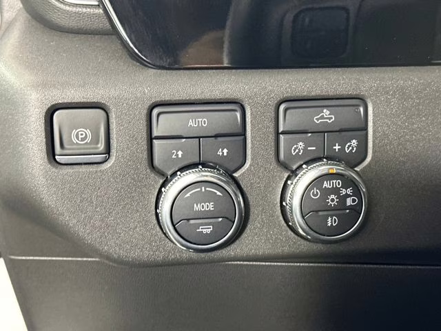 2025 Summit White GMC Sierra 1500 Elevation 4X4 Truck
