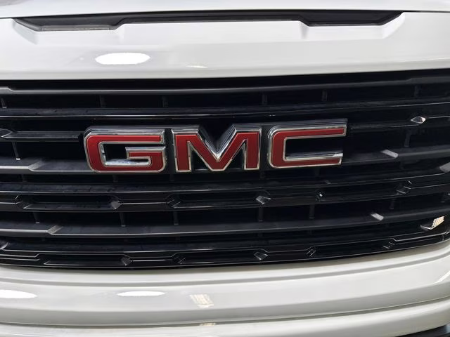 2025 Summit White GMC Sierra 1500 Elevation 4X4 Truck