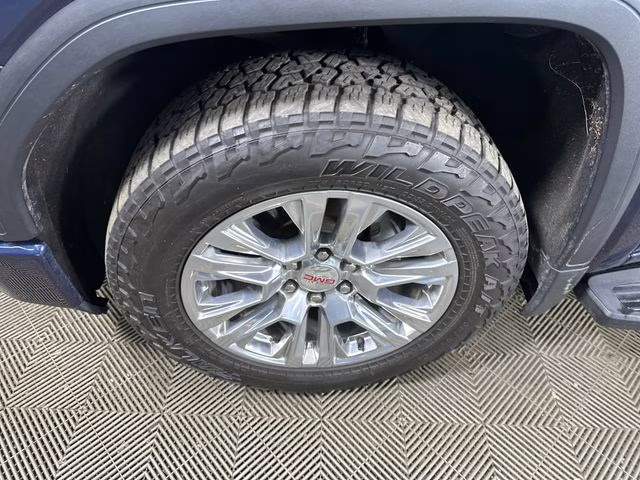 2022 Pacific Blue Metallic GMC Sierra 1500 Limited Denali 4X4 Truck