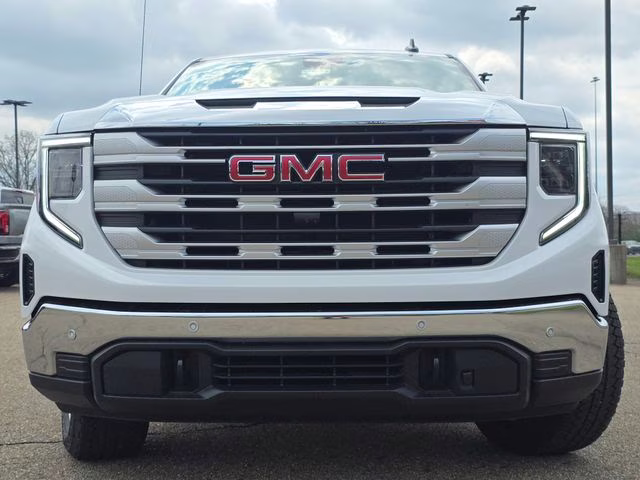 2026 Summit White GMC Sierra 1500 SLE 4X4 Truck
