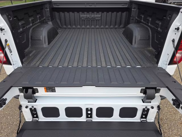 2026 Summit White GMC Sierra 1500 SLE 4X4 Truck