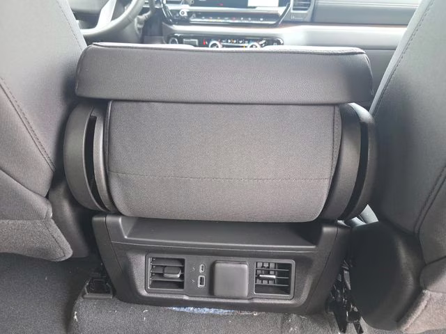2026 Summit White GMC Sierra 1500 SLE 4X4 Truck