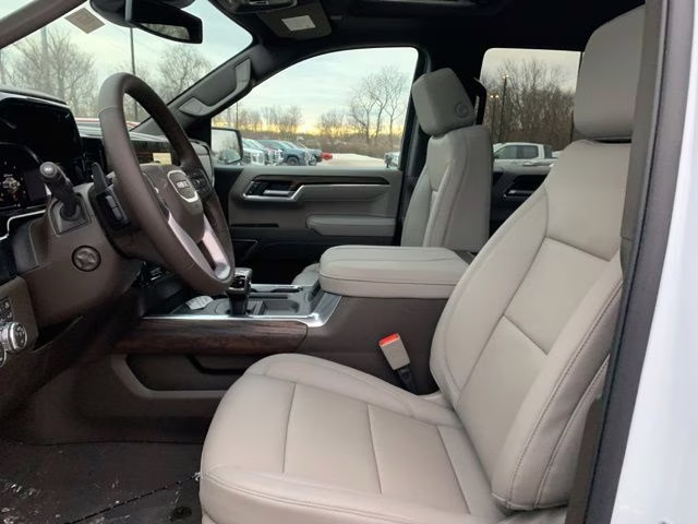 2026 Glacier White Tricoat GMC Sierra 1500 SLT 4X4 Truck