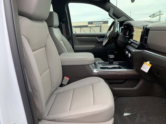 2026 Glacier White Tricoat GMC Sierra 1500 SLT 4X4 Truck