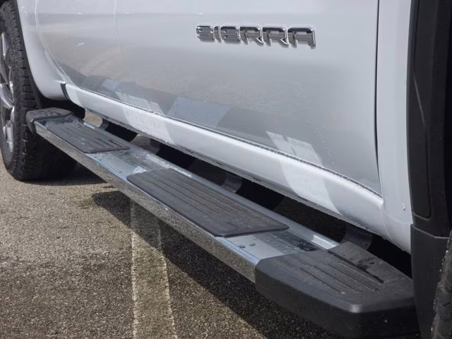 2026 Glacier White Tricoat GMC Sierra 1500 SLT 4X4 Truck