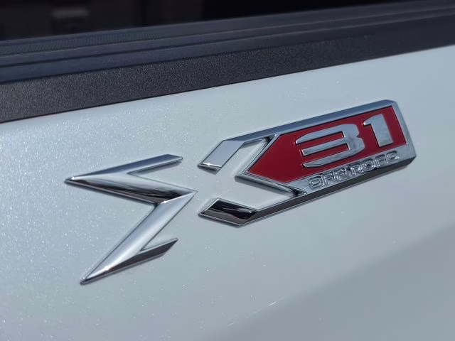 2026 Glacier White Tricoat GMC Sierra 1500 SLT 4X4 Truck