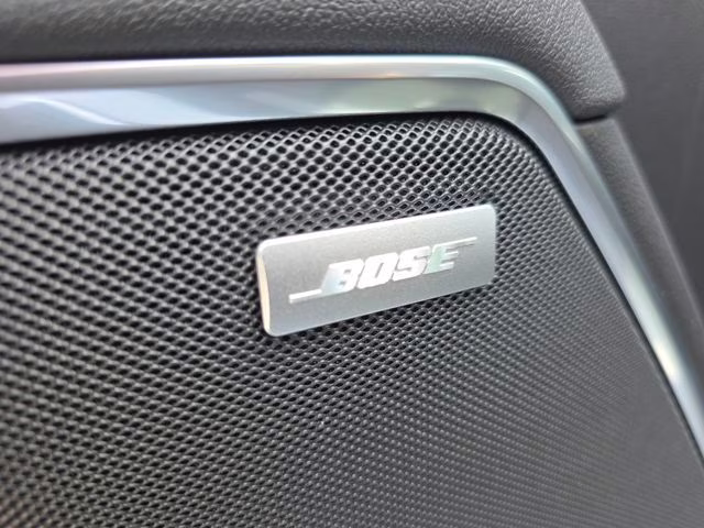 2026 Glacier White Tricoat GMC Sierra 1500 SLT 4X4 Truck
