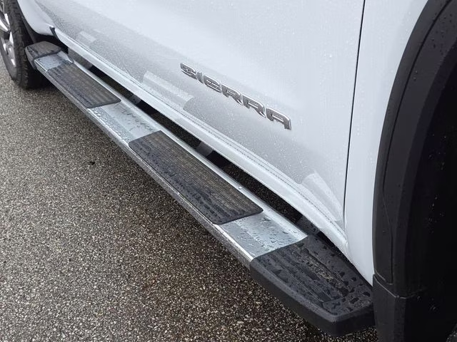 2026 Glacier White Tricoat GMC Sierra 1500 SLT 4X4 Truck