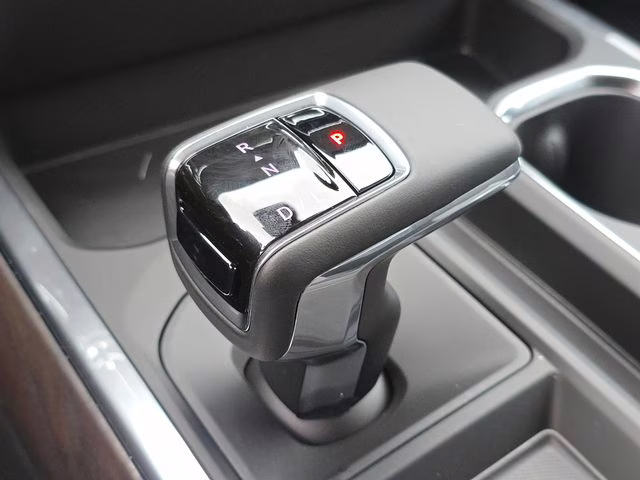 2026 Glacier White Tricoat GMC Sierra 1500 SLT 4X4 Truck