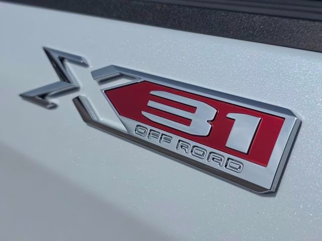 2026 Glacier White Tricoat GMC Sierra 1500 SLT 4X4 Truck