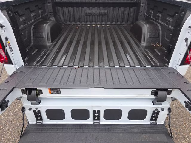2026 Glacier White Tricoat GMC Sierra 1500 Denali 4X4 Truck