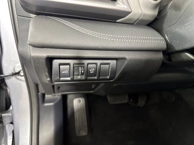 2024 Ice Silver Metallic Subaru Outback Limited AWD SUV