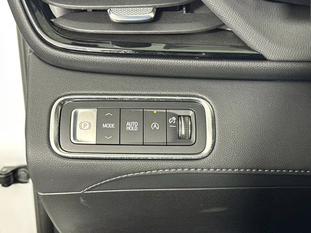 2026 Summit White Buick Enclave Preferred FWD SUV