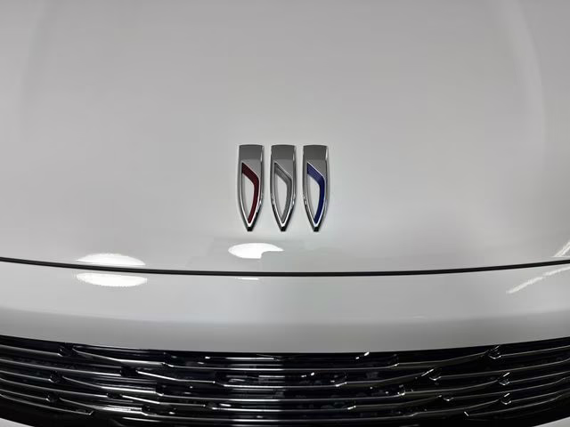2026 Summit White Buick Enclave Preferred FWD SUV