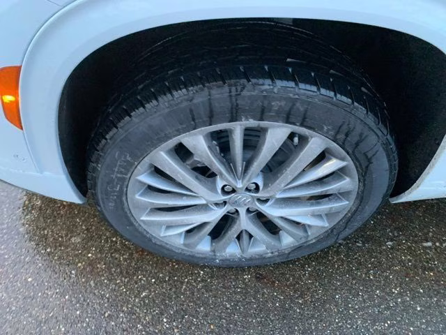 2026 Iridescent White Tricoat Buick Enclave Avenir FWD SUV