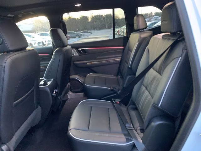 2026 Iridescent White Tricoat Buick Enclave Avenir FWD SUV