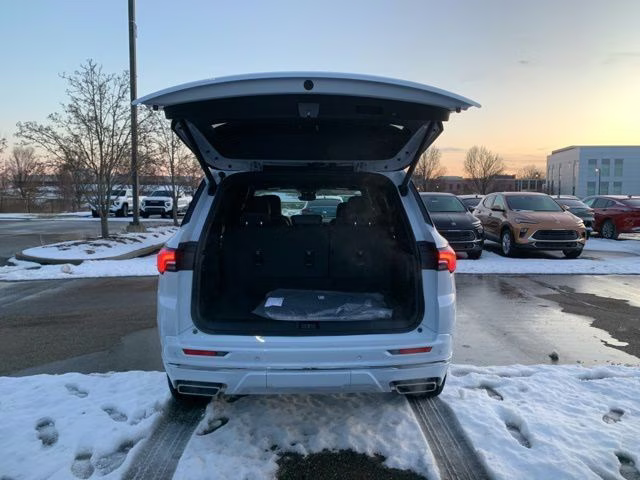 2026 Iridescent White Tricoat Buick Enclave Avenir FWD SUV