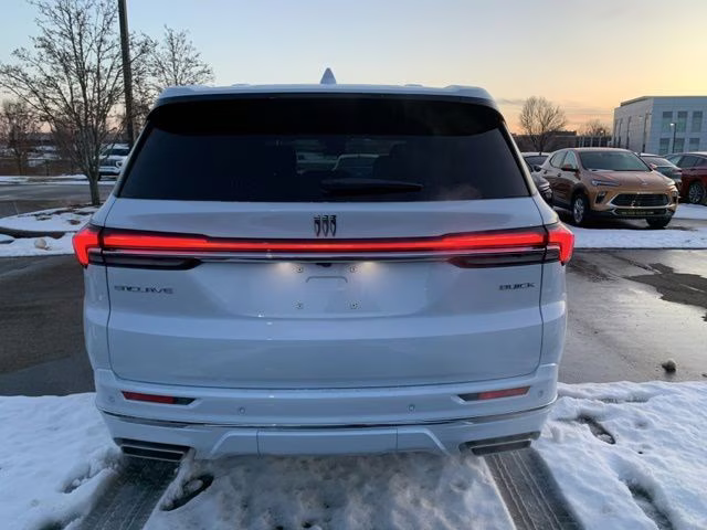 2026 Iridescent White Tricoat Buick Enclave Avenir FWD SUV