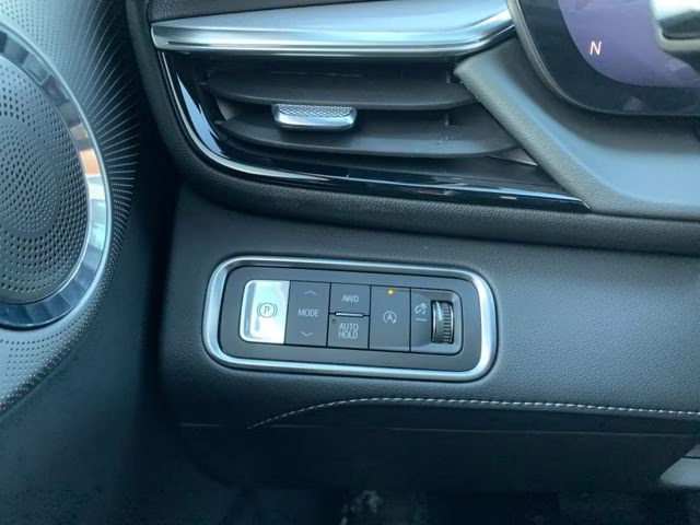 2026 Iridescent White Tricoat Buick Enclave Avenir AWD SUV