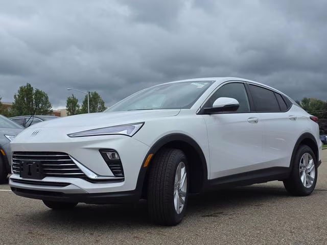 2026 Summit White Buick Envista Preferred FWD SUV