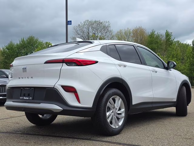 2026 Summit White Buick Envista Preferred FWD SUV