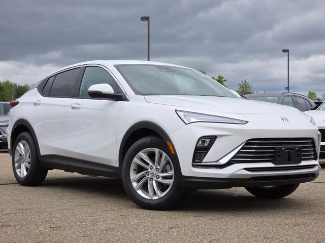 2026 Summit White Buick Envista Preferred FWD SUV
