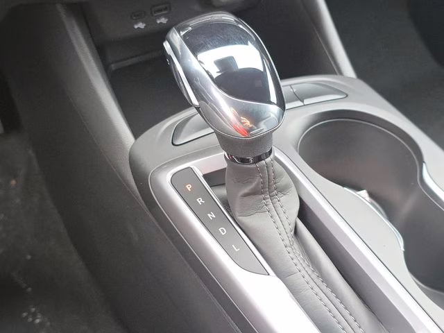2026 Summit White Buick Envista Preferred FWD SUV