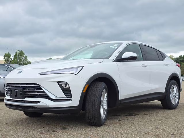 2026 Summit White Buick Envista Preferred FWD SUV