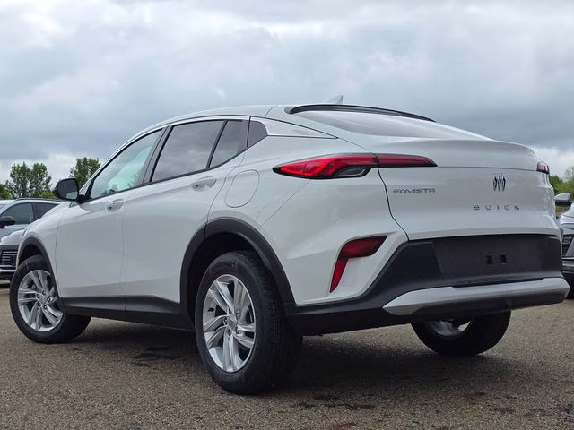 2026 Summit White Buick Envista Preferred FWD SUV