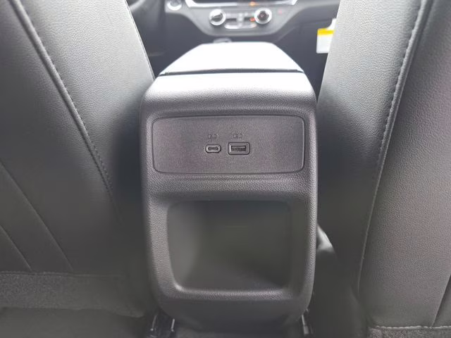 2026 Summit White Buick Envista Preferred FWD SUV