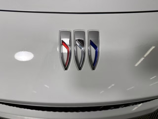 2024 Summit White Buick Envista Sport Touring FWD SUV