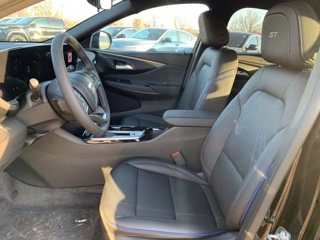 2026 Ebony Twilight Metallic Buick Envista Sport Touring FWD SUV