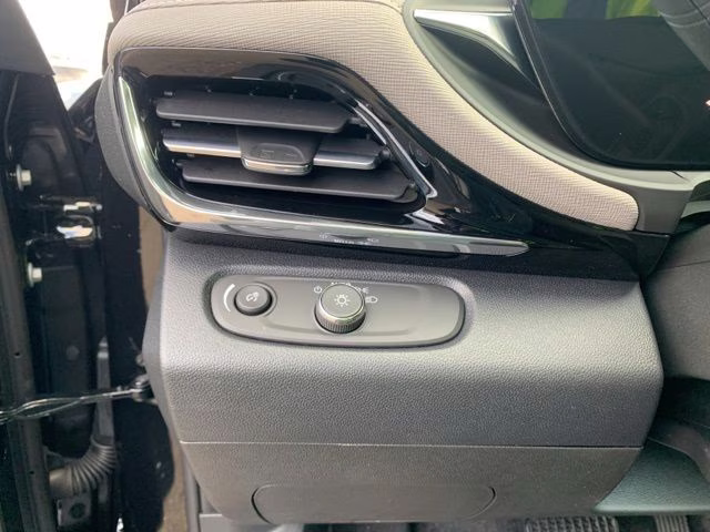 2026 Ebony Twilight Metallic Buick Envista Avenir FWD SUV