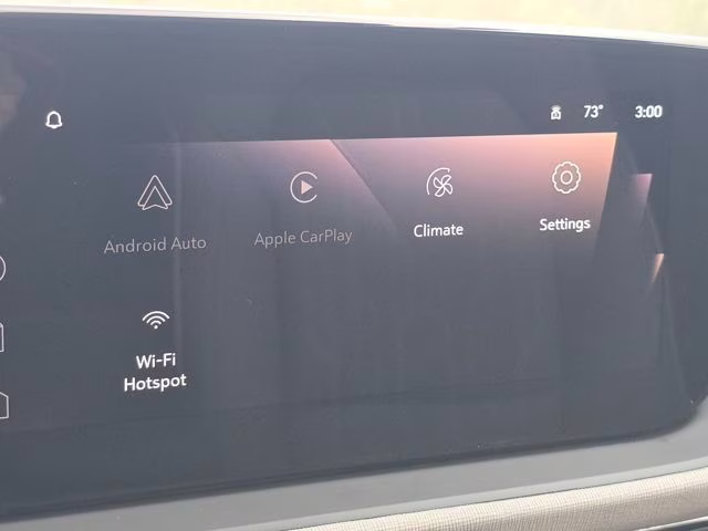 2026 White Frost Tricoat Buick Envista Avenir FWD SUV