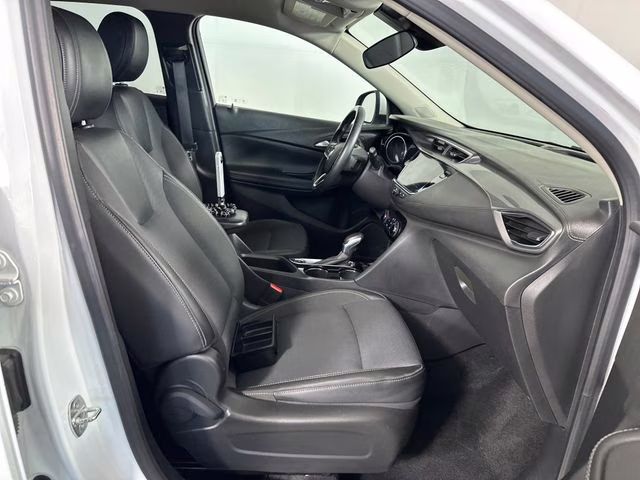 2021 Summit White Buick Encore GX Preferred FWD SUV