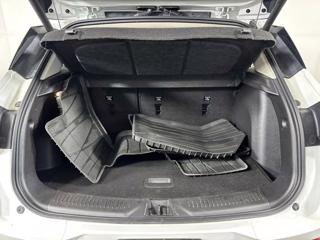 2023 White Frost Tricoat Buick Encore GX Select AWD SUV