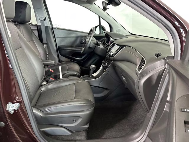 2022 Black Cherry Metallic Chevrolet Trax LT AWD SUV