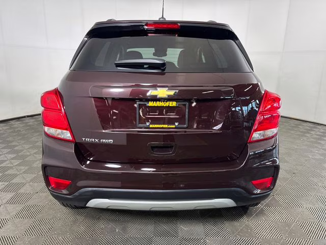 2022 Black Cherry Metallic Chevrolet Trax LT AWD SUV