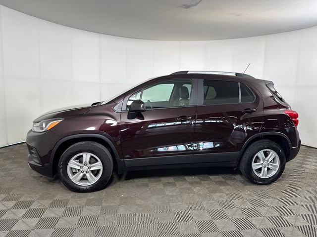 2022 Black Cherry Metallic Chevrolet Trax LT AWD SUV