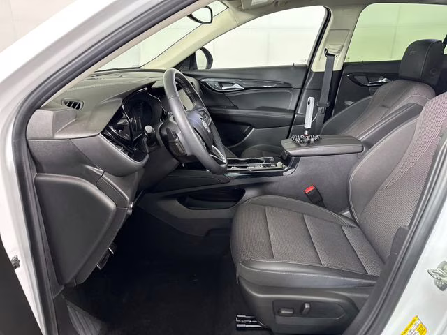 2022 Summit White Buick Envision Preferred FWD SUV