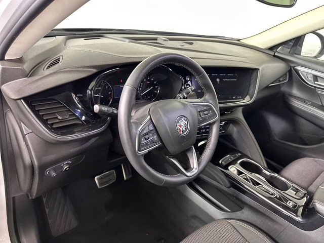 2022 Summit White Buick Envision Preferred FWD SUV