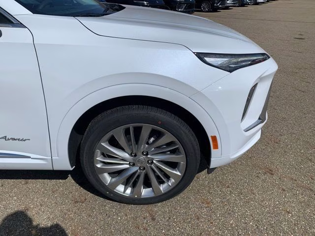 2026 Iridescent White Tricoat Buick Envision Avenir AWD SUV
